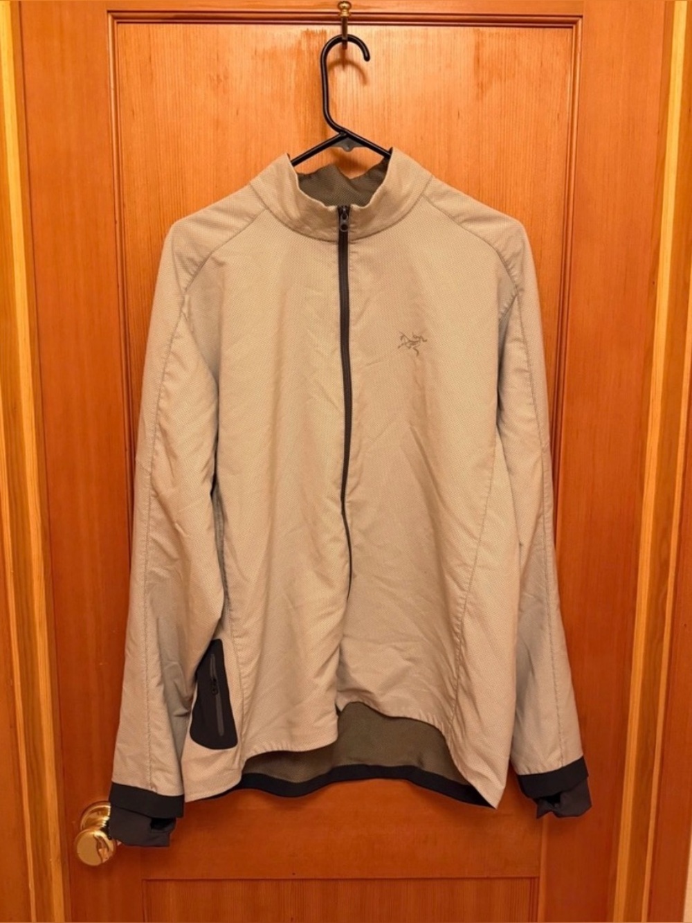 Arc'teryx Men’s Lightweight Jacket Windbreaker
